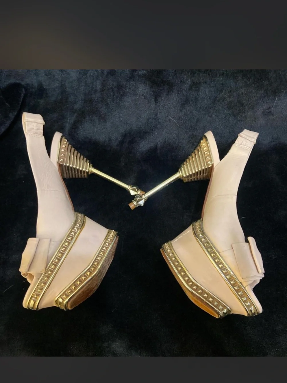 Vero Cuoio Cream Slingback Peep-Toe Heels with Bow and Gold Trim
